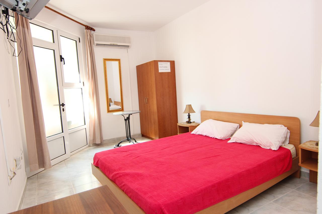 D&R Boreta Apartments Budva Szoba fotó