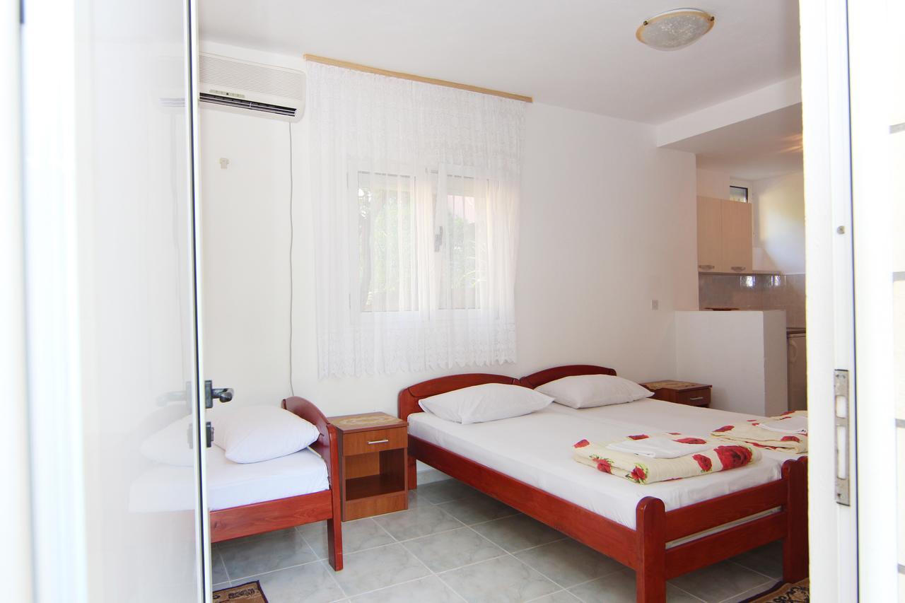 D&R Boreta Apartments Budva Szoba fotó